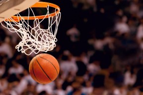 开云体育世界杯-年度焦点之战，广厦巅峰对决，胜者挑战湖人王朝