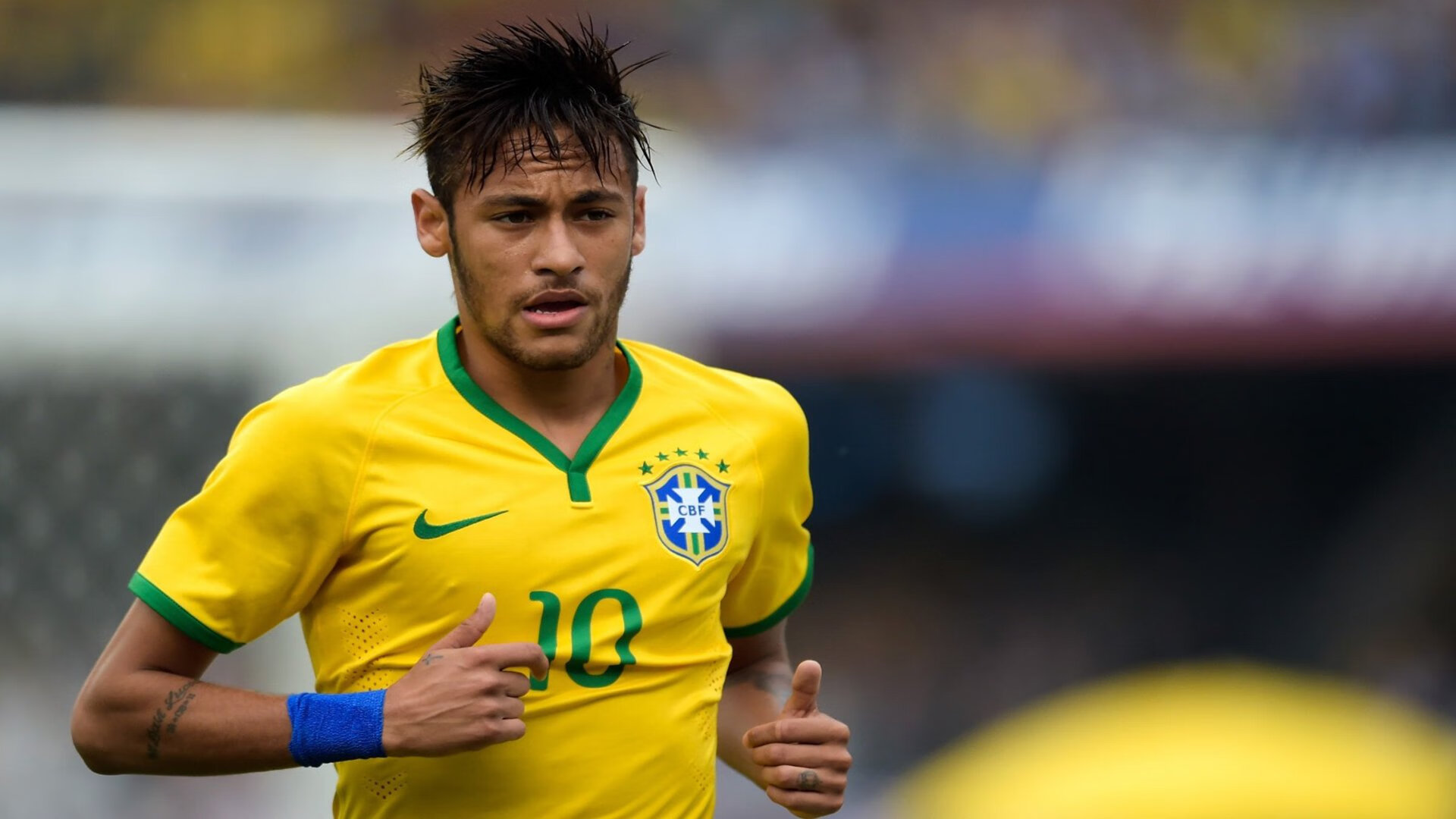 拜仁争冠战，当德国战车碾过澳洲荒野，内马尔一球定江山